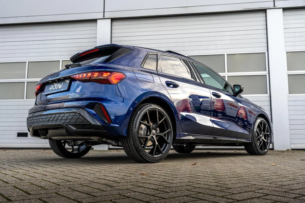 40 TFSIe 204pk S edition | Panoramadak | SONOS | 19" Velgen | Achteruitrijcamera
