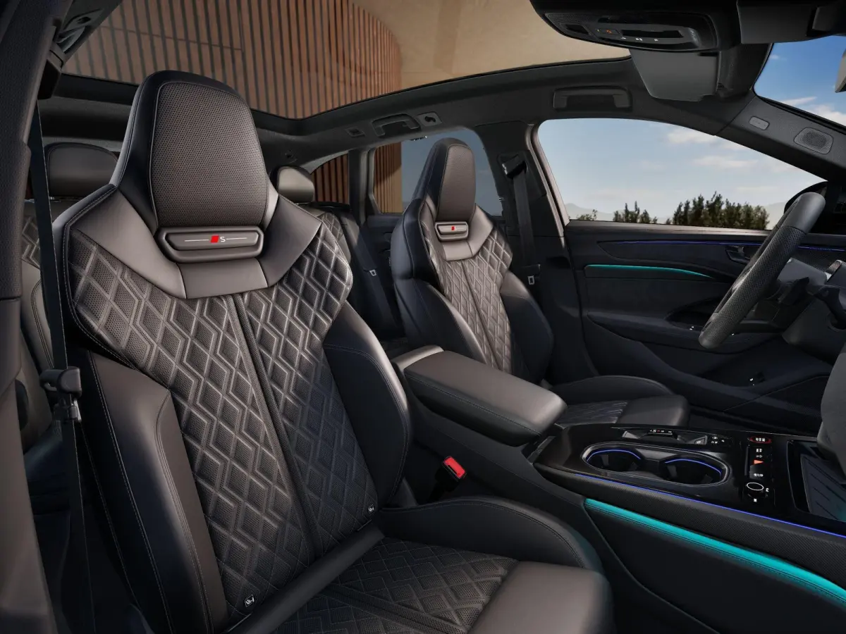 2.0 e-hybrid 367pk quattro S edition Competition | Luchtvering | Panoramadak | Bang & Olufsen | Trekhaak