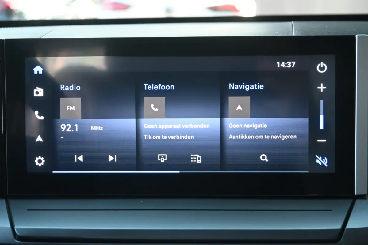 GS 8 Jaar Garantie | 7-Zits! | Achteruitrijcamera | Stoel/Stuurverwarming | Navigatie | Apple Carplay & Android Auto !!