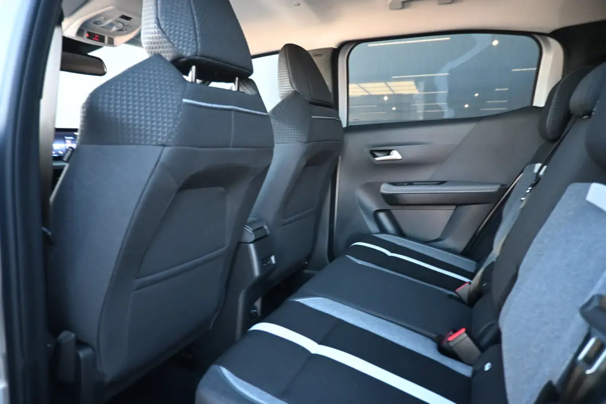 GS 8 Jaar Garantie | 7-Zits! | Achteruitrijcamera | Stoel/Stuurverwarming | Navigatie | Apple Carplay & Android Auto !!