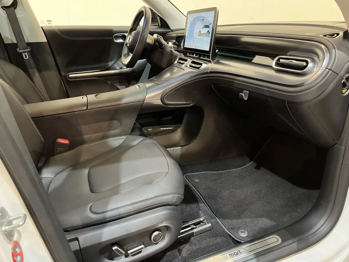 Pro / Panoramadak / Adaptieve Cruise Control / 360° Camera / LED / CarPlay / Elektrisch Stoelen / Stoelverwarming / Stuurverwarming / 10.700 KM !!