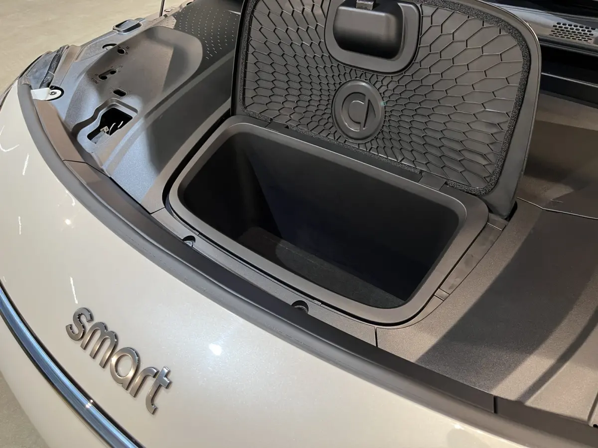 Pro / Panoramadak / Adaptieve Cruise Control / 360° Camera / LED / CarPlay / Elektrisch Stoelen / Stoelverwarming / Stuurverwarming / 10.700 KM !!