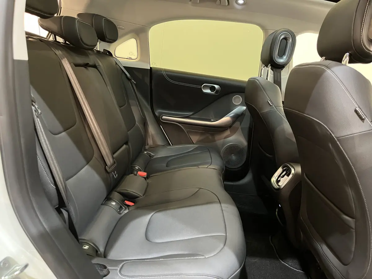 Pro / Panoramadak / Adaptieve Cruise Control / 360° Camera / LED / CarPlay / Elektrisch Stoelen / Stoelverwarming / Stuurverwarming / 10.700 KM !!