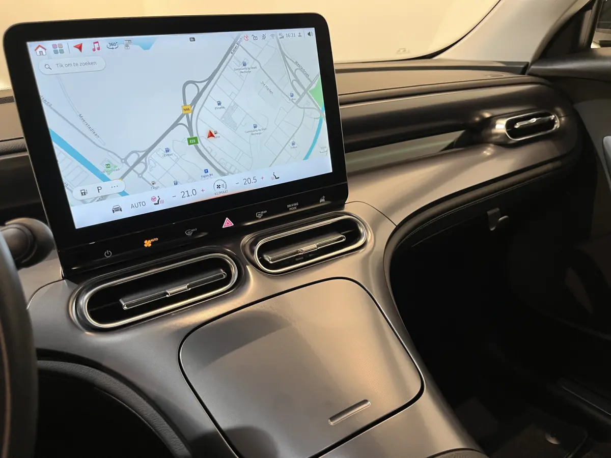 Pro / Panoramadak / Adaptieve Cruise Control / 360° Camera / LED / CarPlay / Elektrisch Stoelen / Stoelverwarming / Stuurverwarming / 10.700 KM !!