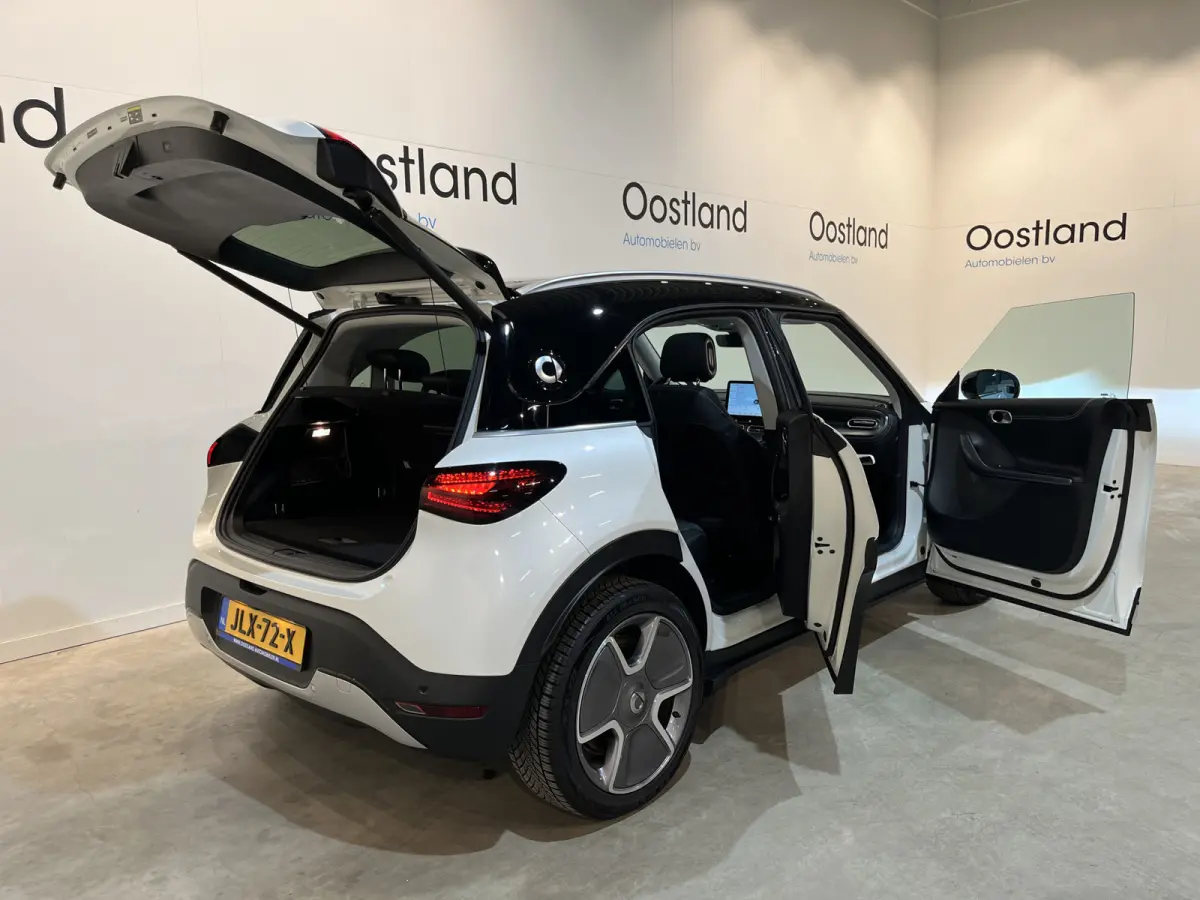 Pro / Panoramadak / Adaptieve Cruise Control / 360° Camera / LED / CarPlay / Elektrisch Stoelen / Stoelverwarming / Stuurverwarming / 10.700 KM !!