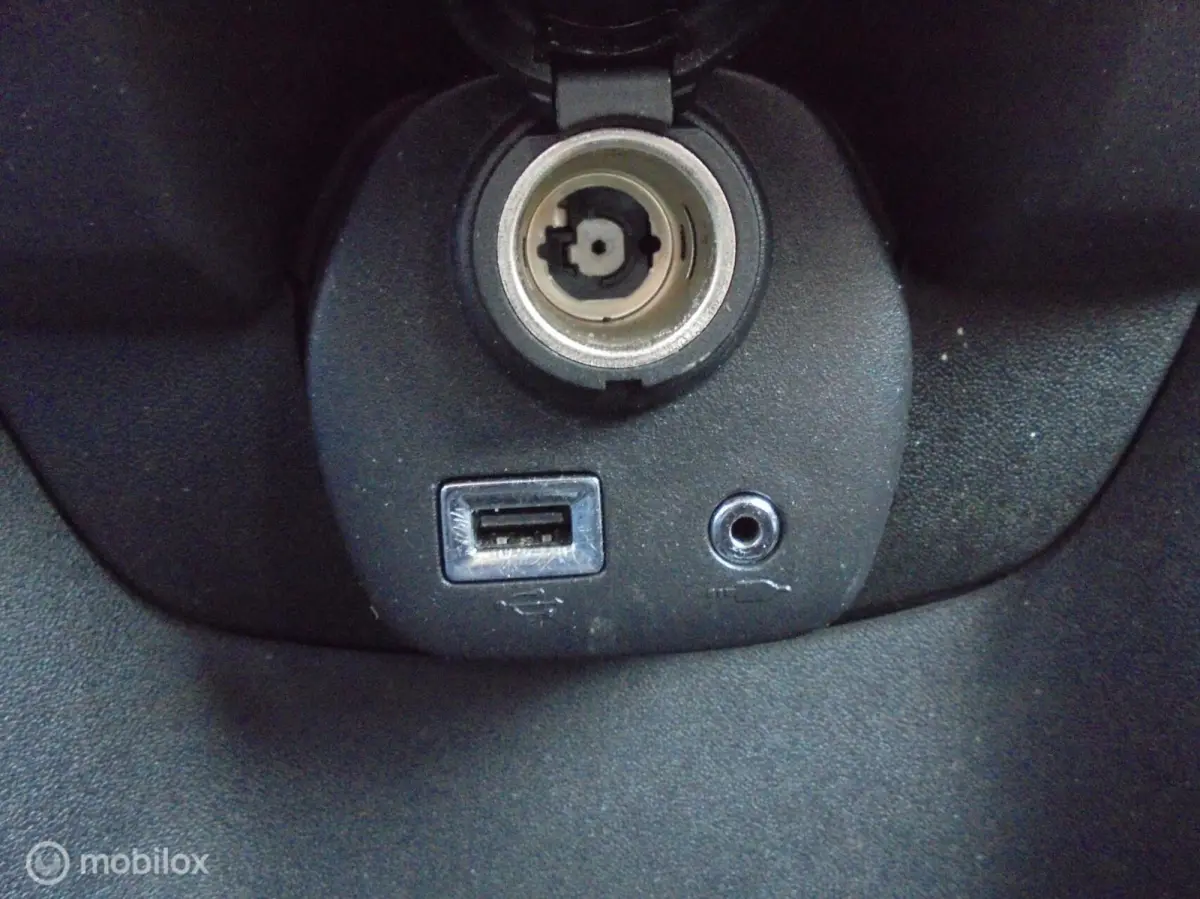 1.0 e-VTi Active 5 Deurs Airco