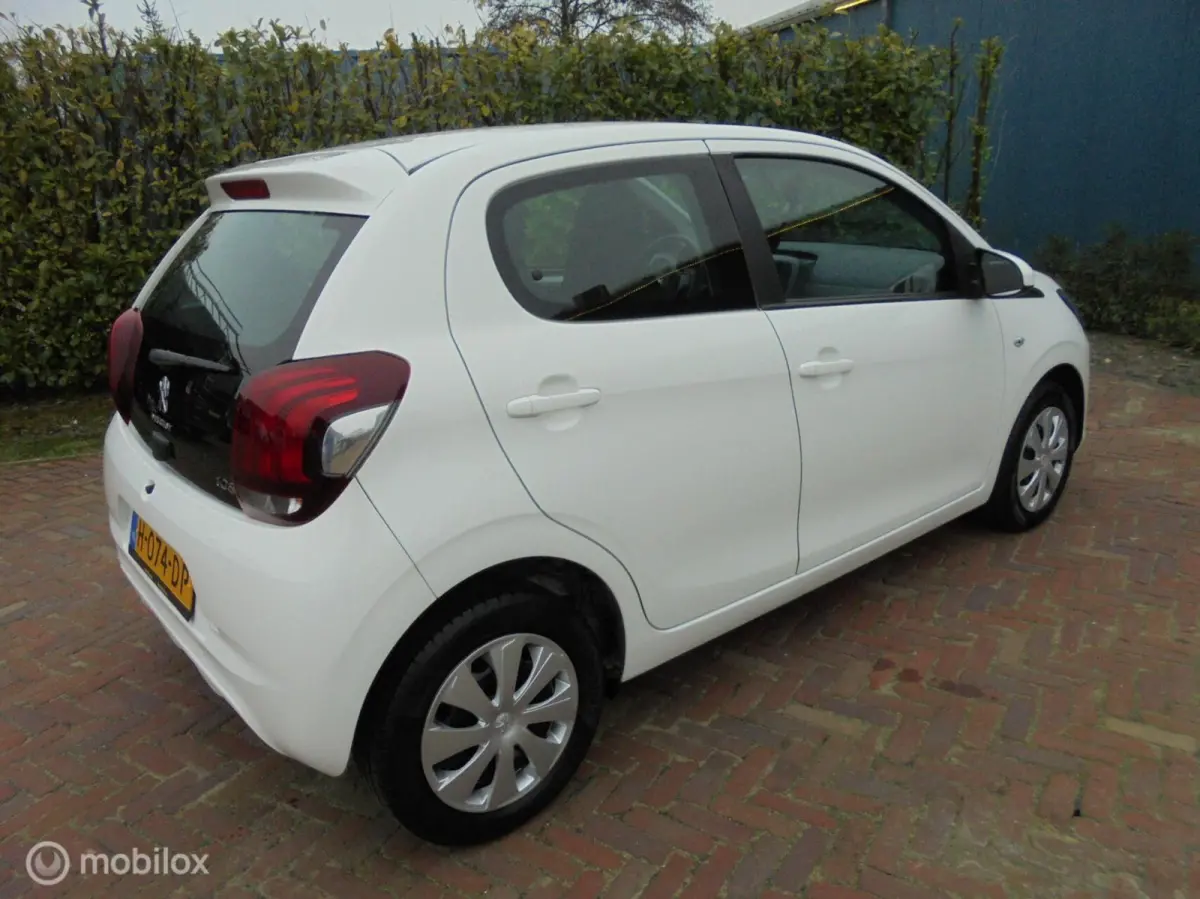 1.0 e-VTi Active 5 Deurs Airco