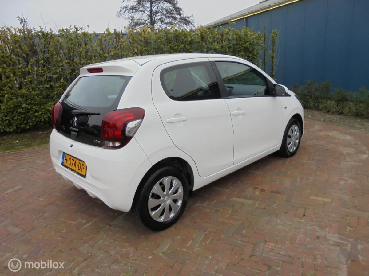 1.0 e-VTi Active 5 Deurs Airco