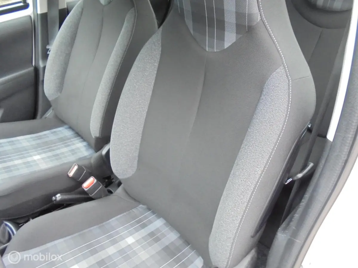 1.0 e-VTi Active 5 Deurs Airco