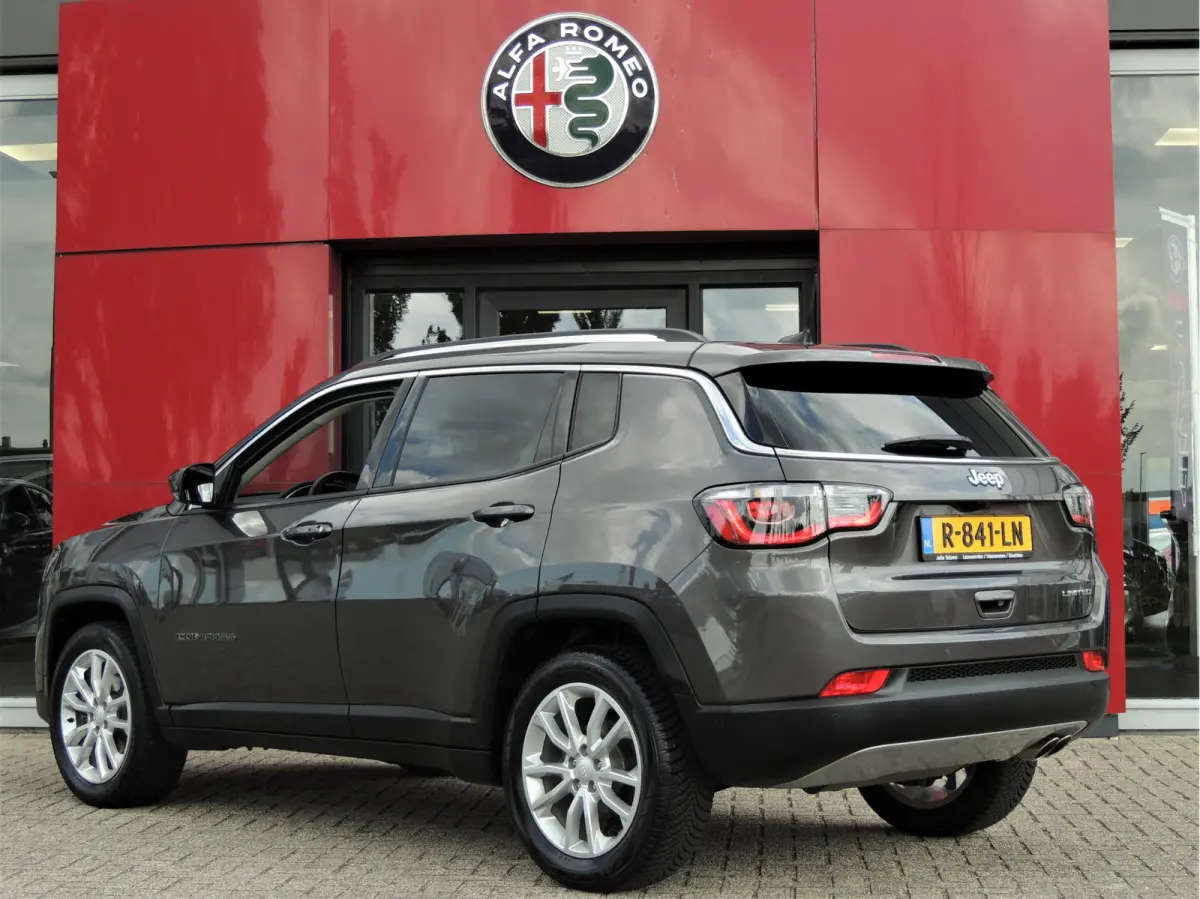 1.3T Limited Automaat 150PK | Clima | Xenon | Navi | Keyless | Licht/regen sensor | All-season banden