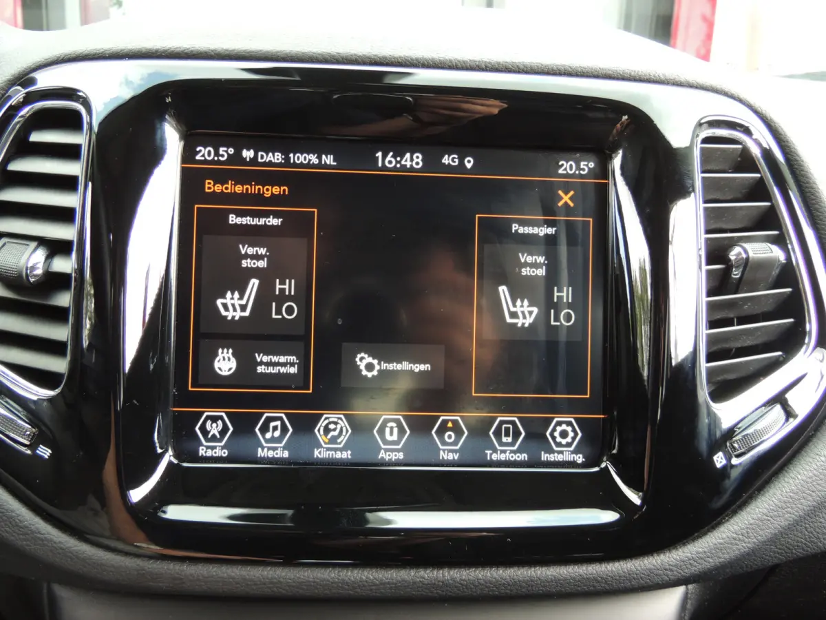 1.3T Limited Automaat 150PK | Clima | Xenon | Navi | Keyless | Licht/regen sensor | All-season banden