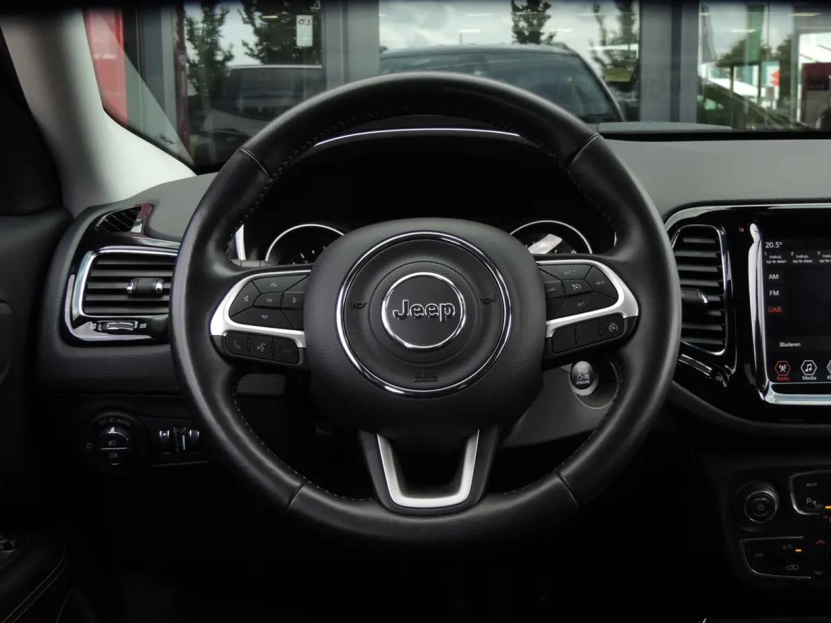 1.3T Limited Automaat 150PK | Clima | Xenon | Navi | Keyless | Licht/regen sensor | All-season banden