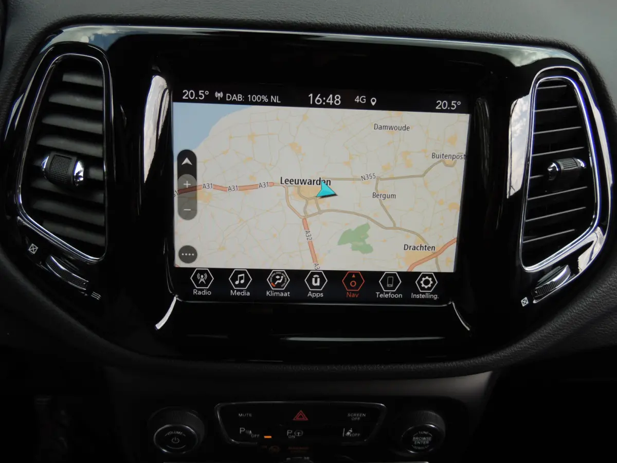 1.3T Limited Automaat 150PK | Clima | Xenon | Navi | Keyless | Licht/regen sensor | All-season banden
