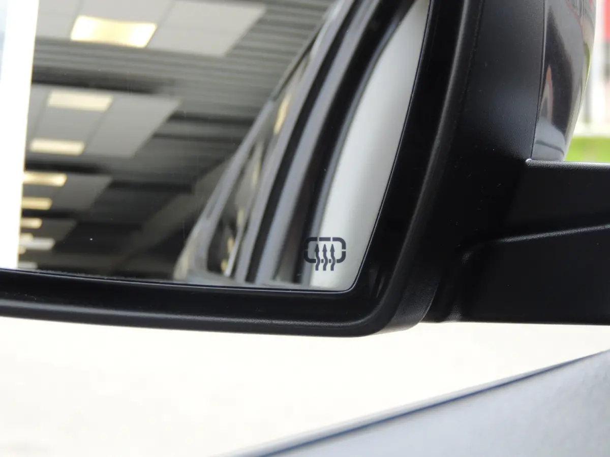 1.3T Limited Automaat 150PK | Clima | Xenon | Navi | Keyless | Licht/regen sensor | All-season banden