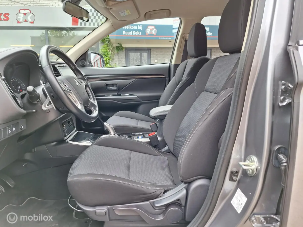 2.4 PHEV PURE • Trekhaak • Dealer onderhouden •