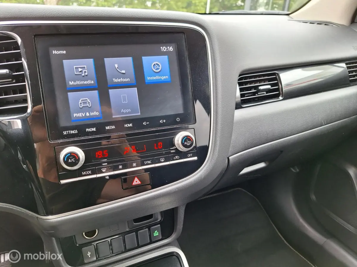 2.4 PHEV PURE • Trekhaak • Dealer onderhouden •