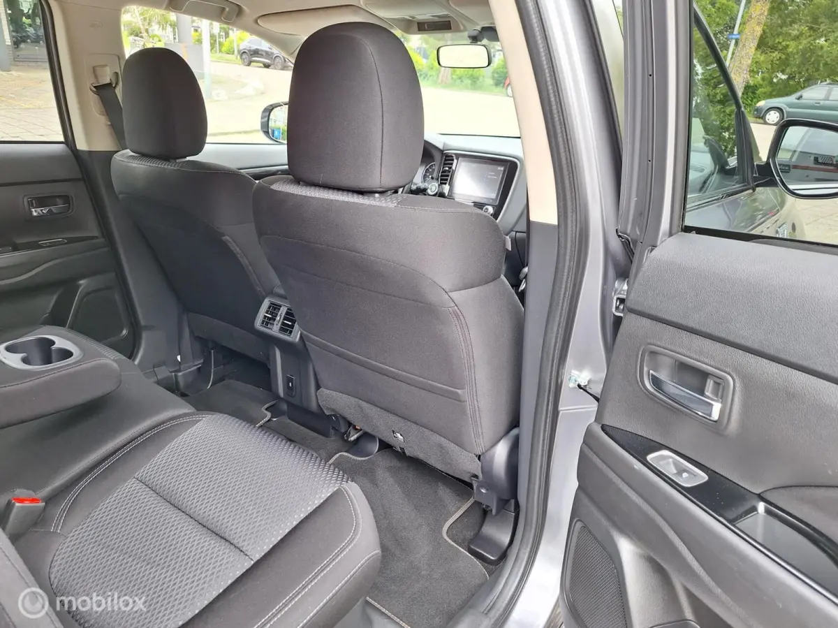 2.4 PHEV PURE • Trekhaak • Dealer onderhouden •