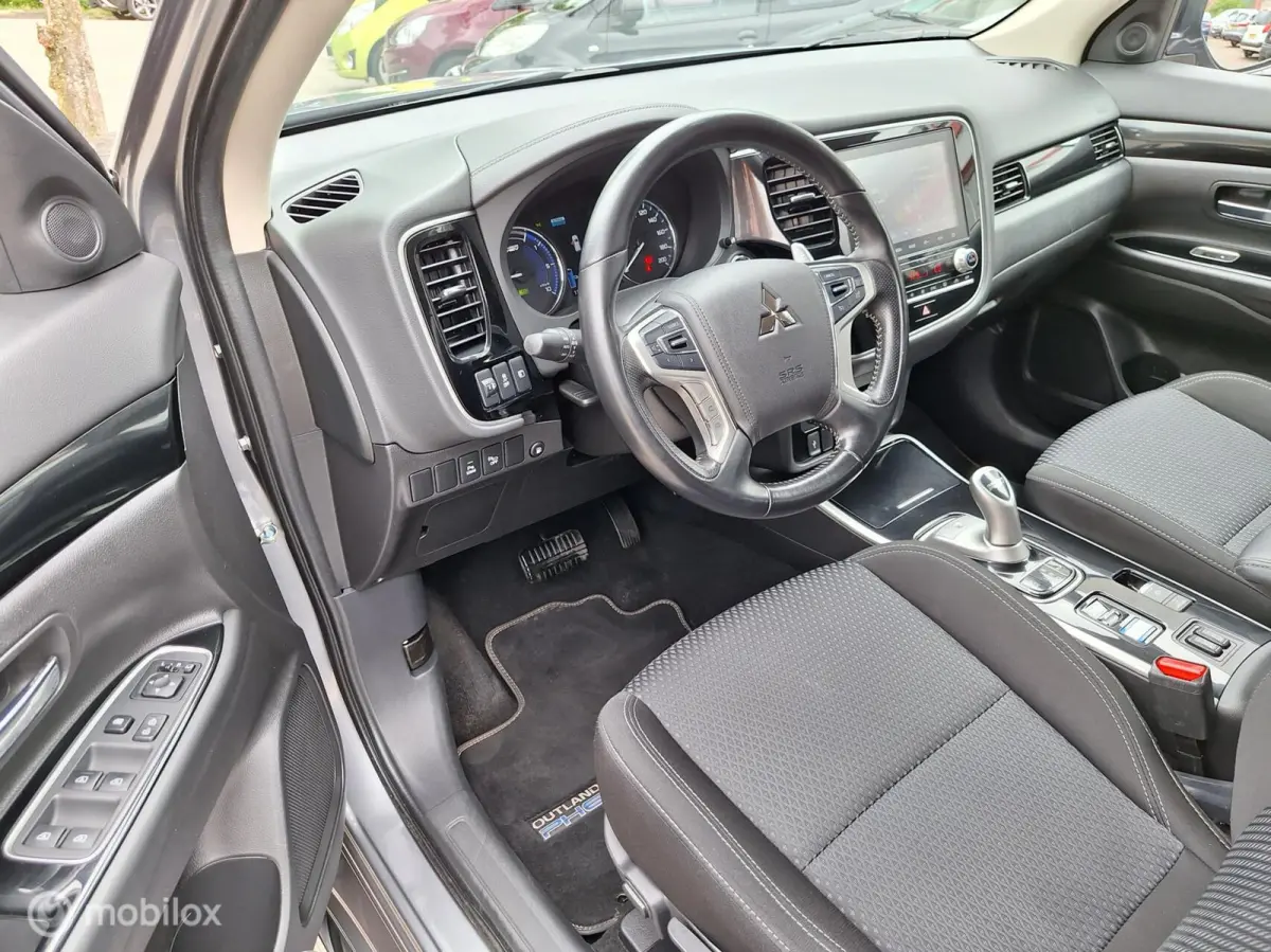 2.4 PHEV PURE • Trekhaak • Dealer onderhouden •