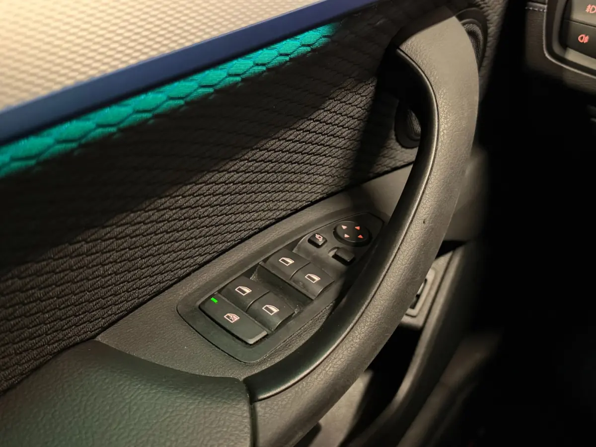 SDrive18i High Exec. M-Sport - Panorama - Trekhaak - Memory
