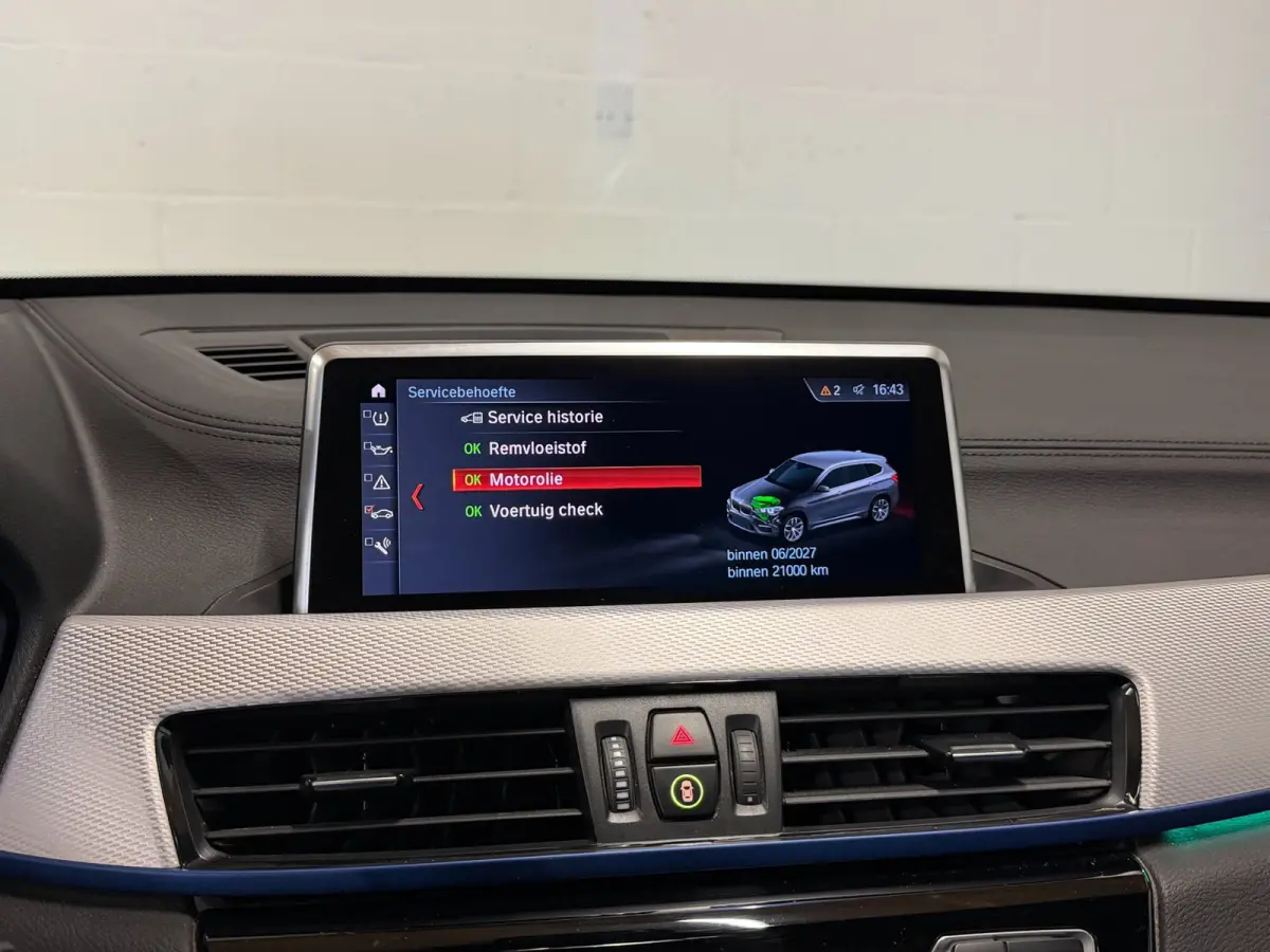 SDrive18i High Exec. M-Sport - Panorama - Trekhaak - Memory