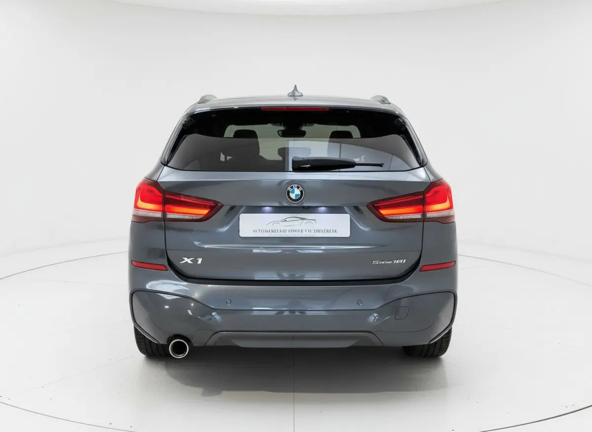 SDrive18i High Exec. M-Sport - Panorama - Trekhaak - Memory