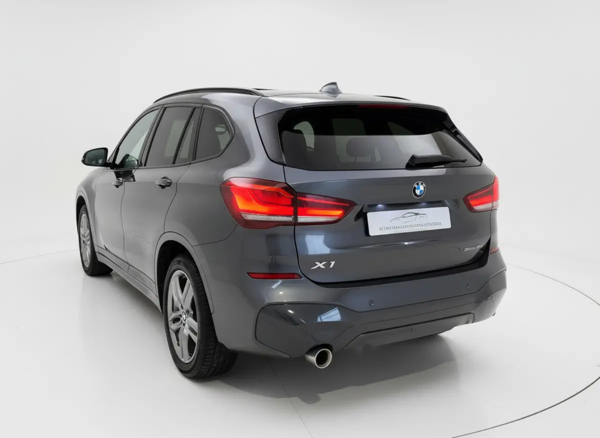 SDrive18i High Exec. M-Sport - Panorama - Trekhaak - Memory