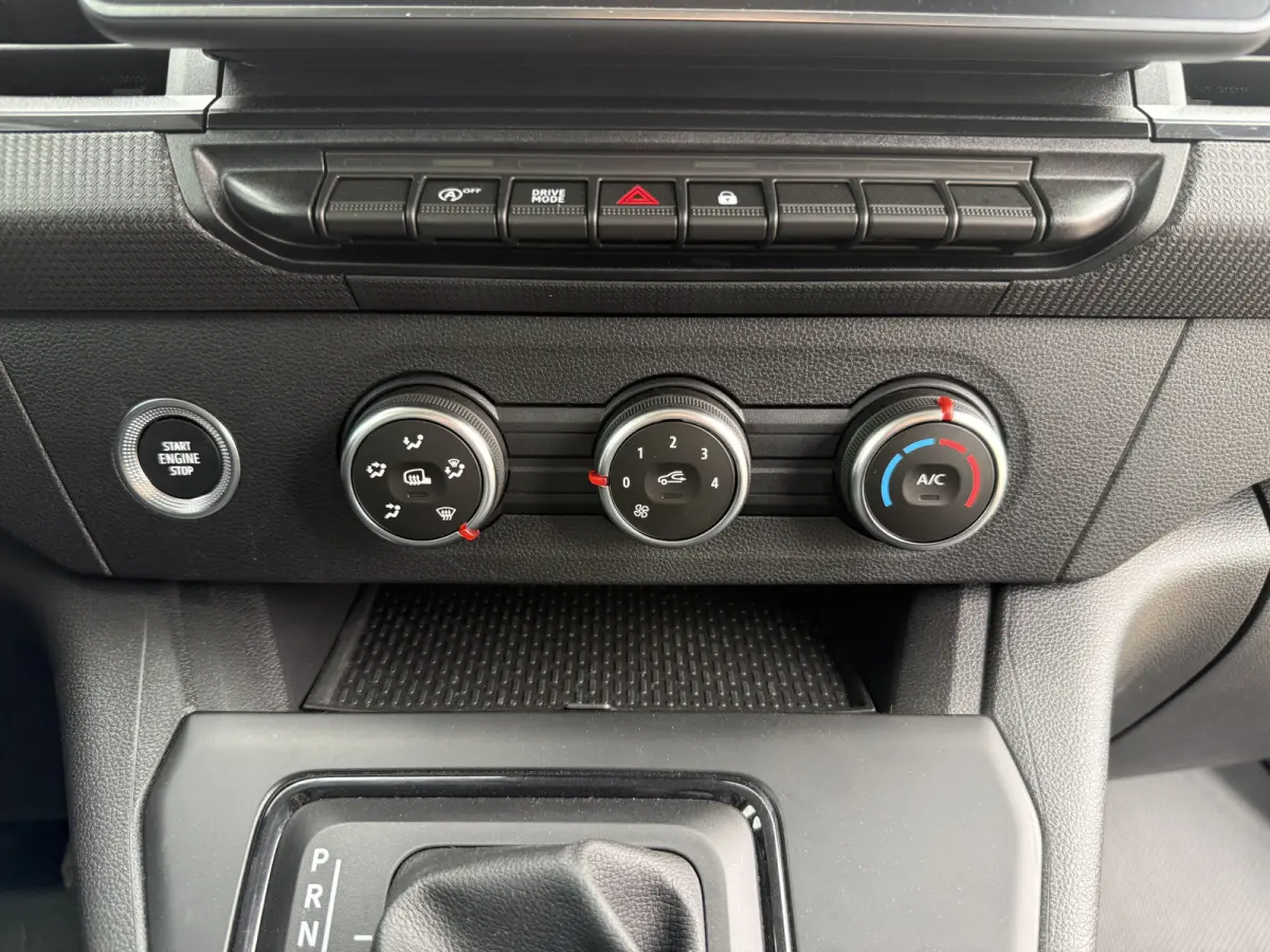 Grand Comfort TCe 130PK **Benzine** Automaat L1 LED Inbouw Airco Cruise Control Camera Parkeersensoren