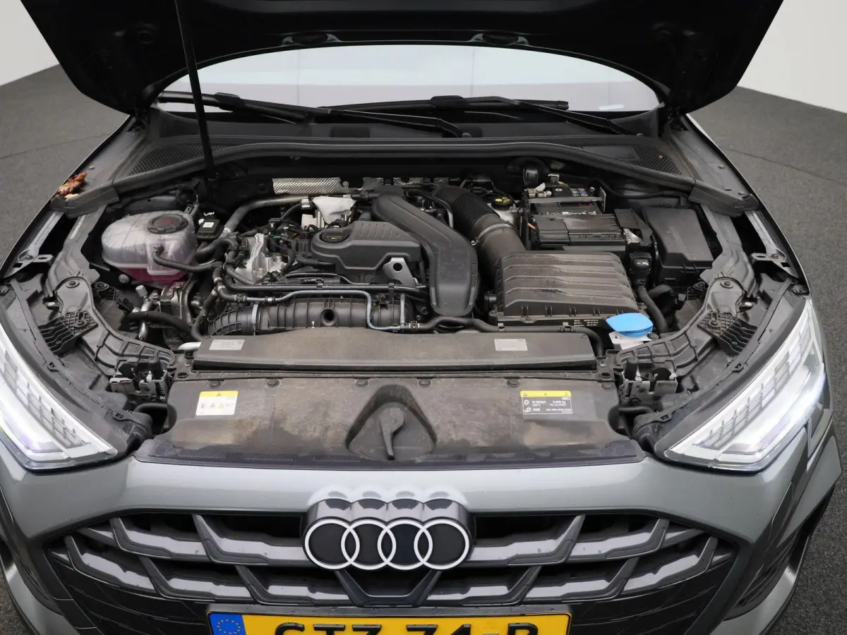 30 TFSI S edition 116 PK | S-line | Automaat | Navigatie | Stoelverwarming | Climatronic | Privacy glass | Sfeerverlichting | Cruise Control |