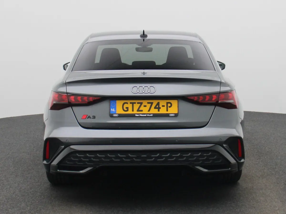 30 TFSI S edition 116 PK | S-line | Automaat | Navigatie | Stoelverwarming | Climatronic | Privacy glass | Sfeerverlichting | Cruise Control |