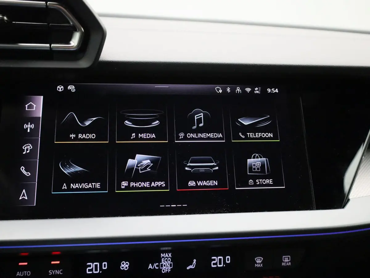 30 TFSI S edition 116 PK | S-line | Automaat | Navigatie | Stoelverwarming | Climatronic | Privacy glass | Sfeerverlichting | Cruise Control |