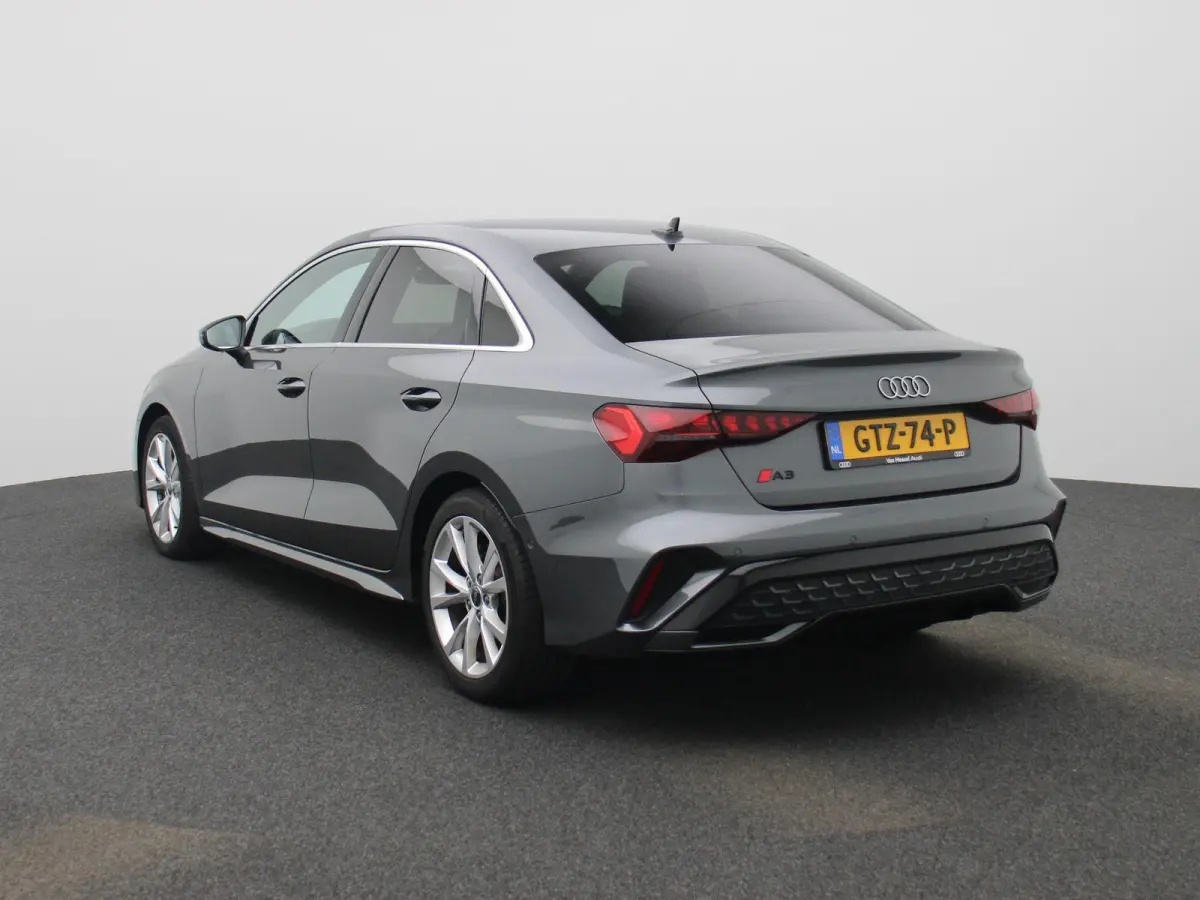 30 TFSI S edition 116 PK | S-line | Automaat | Navigatie | Stoelverwarming | Climatronic | Privacy glass | Sfeerverlichting | Cruise Control |
