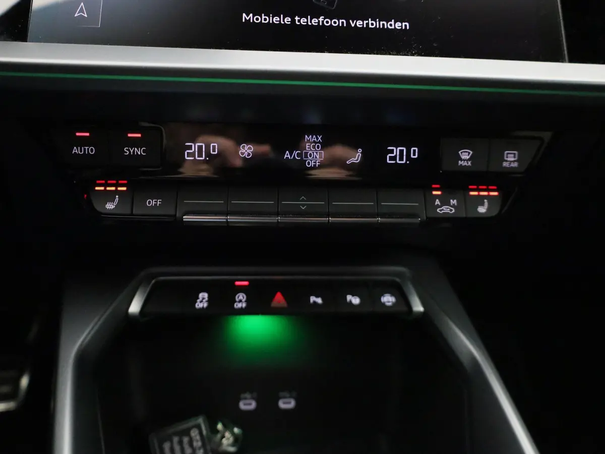 30 TFSI S edition 116 PK | S-line | Automaat | Navigatie | Stoelverwarming | Climatronic | Privacy glass | Sfeerverlichting | Cruise Control |