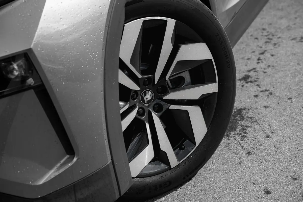 85 286pk Sportline | Camera | 20" | Stoel & Stuurverwarming | Adaptive Cruise