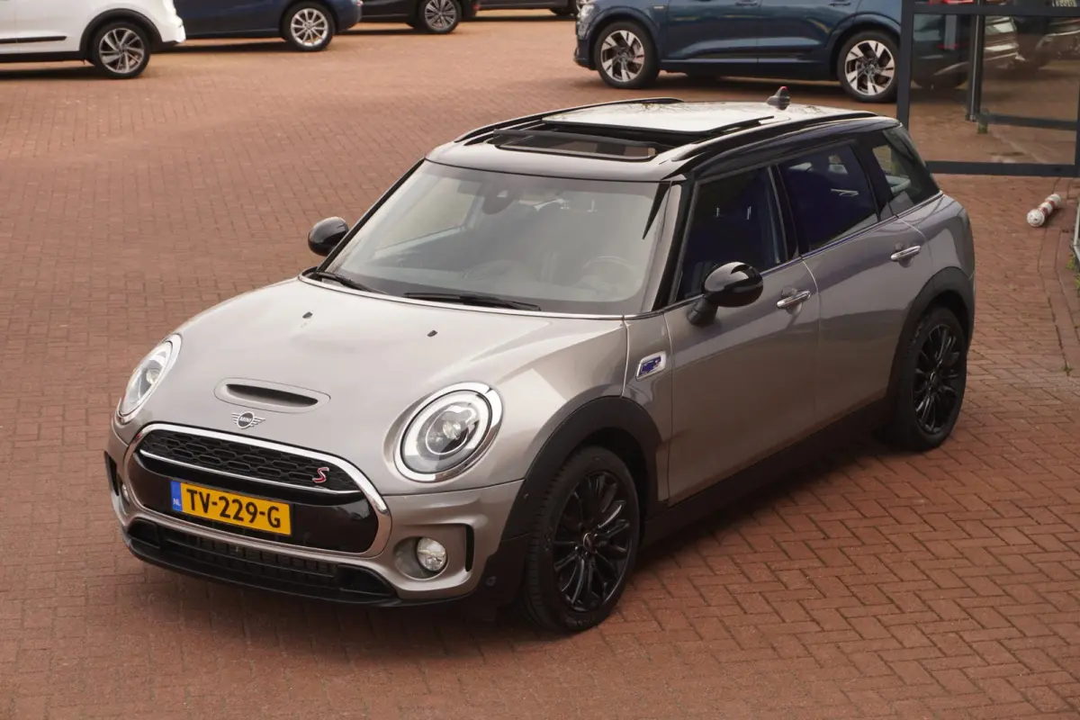 Mini 2.0 Cooper S Salt 192PK+Panodak+Navigatie+harman-Kardon+apple NOVEMBER 2018=ORIG/NL