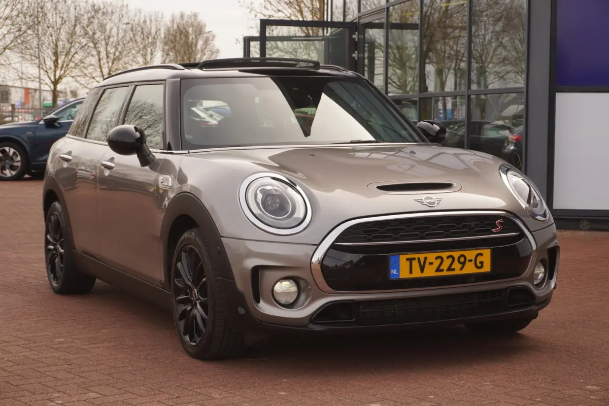 Mini 2.0 Cooper S Salt 192PK+Panodak+Navigatie+harman-Kardon+apple NOVEMBER 2018=ORIG/NL