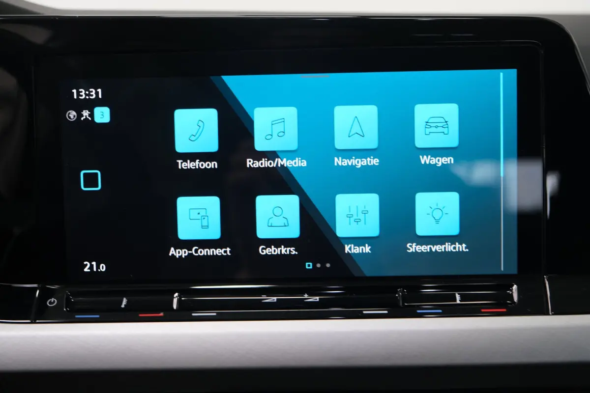 1.0 eTSI Life Automaat - N.A.P. Airco, Cruise, Camera, Navi, PDC, Virtual display.