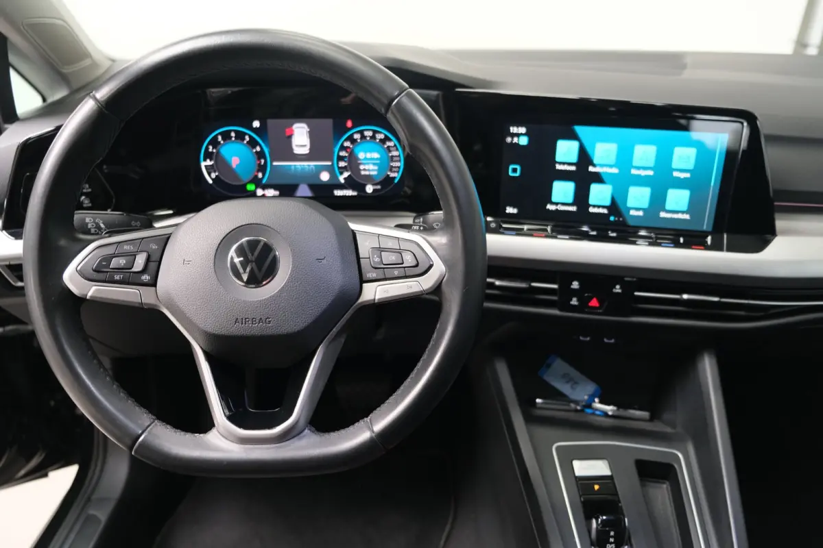 1.0 eTSI Life Automaat - N.A.P. Airco, Cruise, Camera, Navi, PDC, Virtual display.