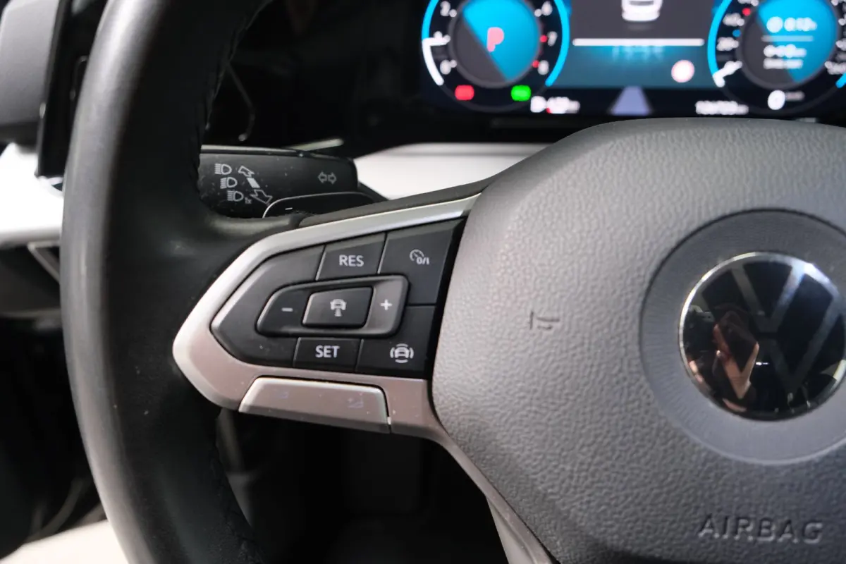 1.0 eTSI Life Automaat - N.A.P. Airco, Cruise, Camera, Navi, PDC, Virtual display.