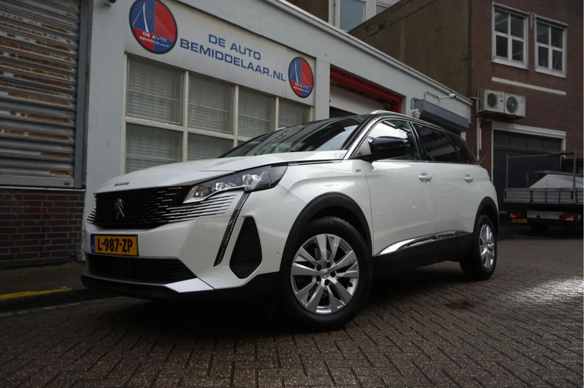 1.2 PureTech GT SPORT | LEER/ Alcantara | Sfeerverlichting | APPLE | NL auto | Dealer onderhouden |