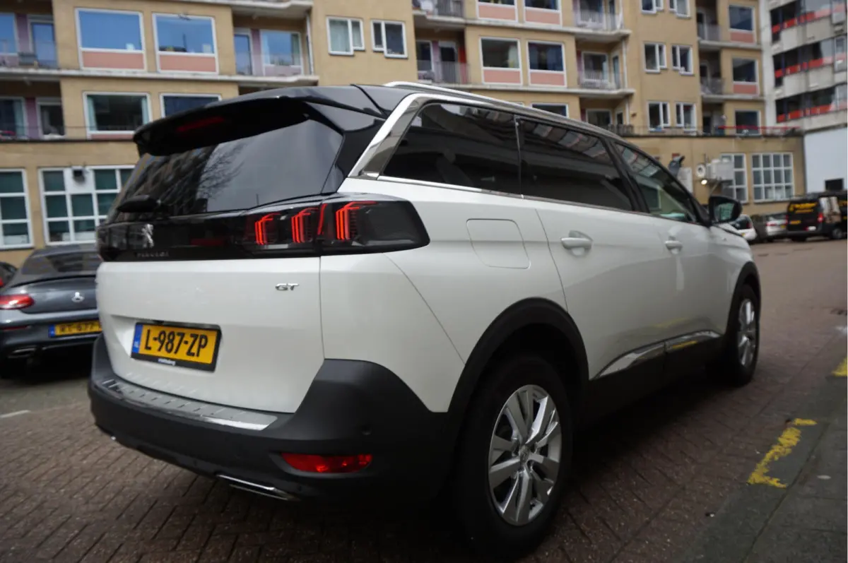 1.2 PureTech GT SPORT | LEER/ Alcantara | Sfeerverlichting | APPLE | NL auto | Dealer onderhouden |