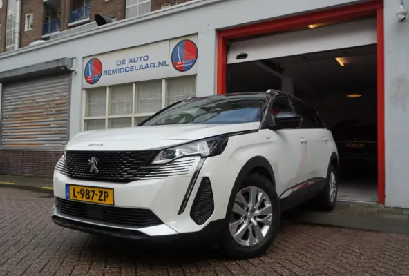 1.2 PureTech GT SPORT | LEER/ Alcantara | Sfeerverlichting | APPLE | NL auto | Dealer onderhouden |