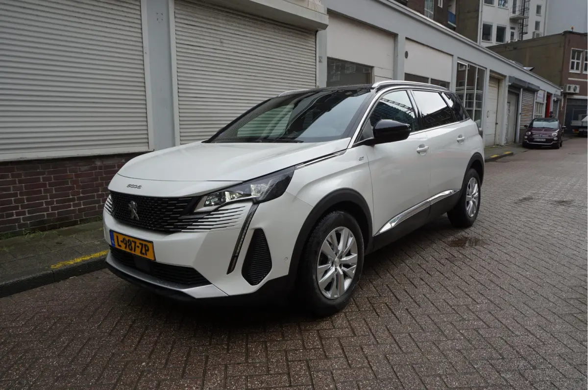1.2 PureTech GT SPORT | LEER/ Alcantara | Sfeerverlichting | APPLE | NL auto | Dealer onderhouden |