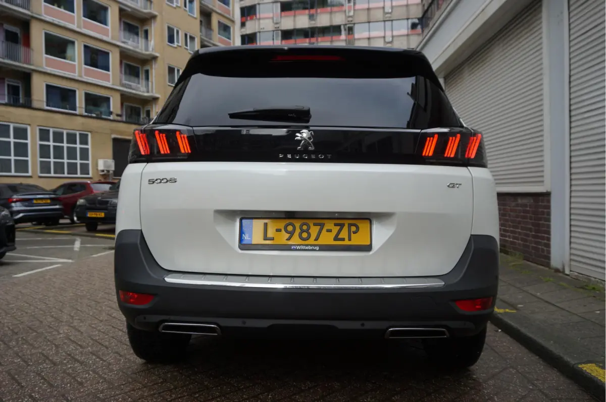 1.2 PureTech GT SPORT | LEER/ Alcantara | Sfeerverlichting | APPLE | NL auto | Dealer onderhouden |