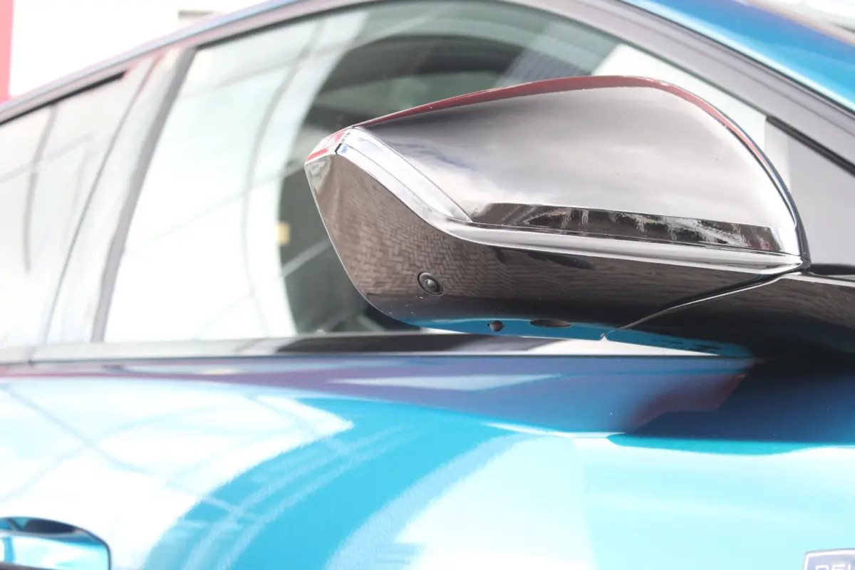 GT 58 kWh | PANORAMISCH SCHUIF/KANTEL DAK | ELEKTRISCH BEDIENBARE VOORSTOELEN | STOEL/STUUR VERWARMING | MASSAGE FUNCTIE OP DE VOORSTOELEN | FOCAL AUDIO SYSTEEM | ALCANTARA/LEDEREN BEKLEDING