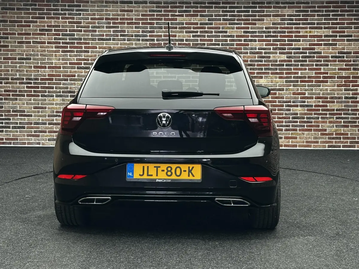 1.0 TSI R-Line Virtual Camera Keyless Navi Dealer