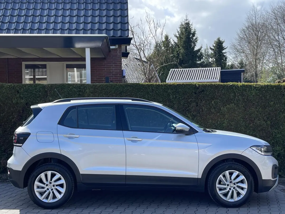1.0 TSI Life | TREKHAAK | ACHTERUITRIJCAMERA | STOELVERWARMING | ADAPTIEVE CRUISE CONTROL