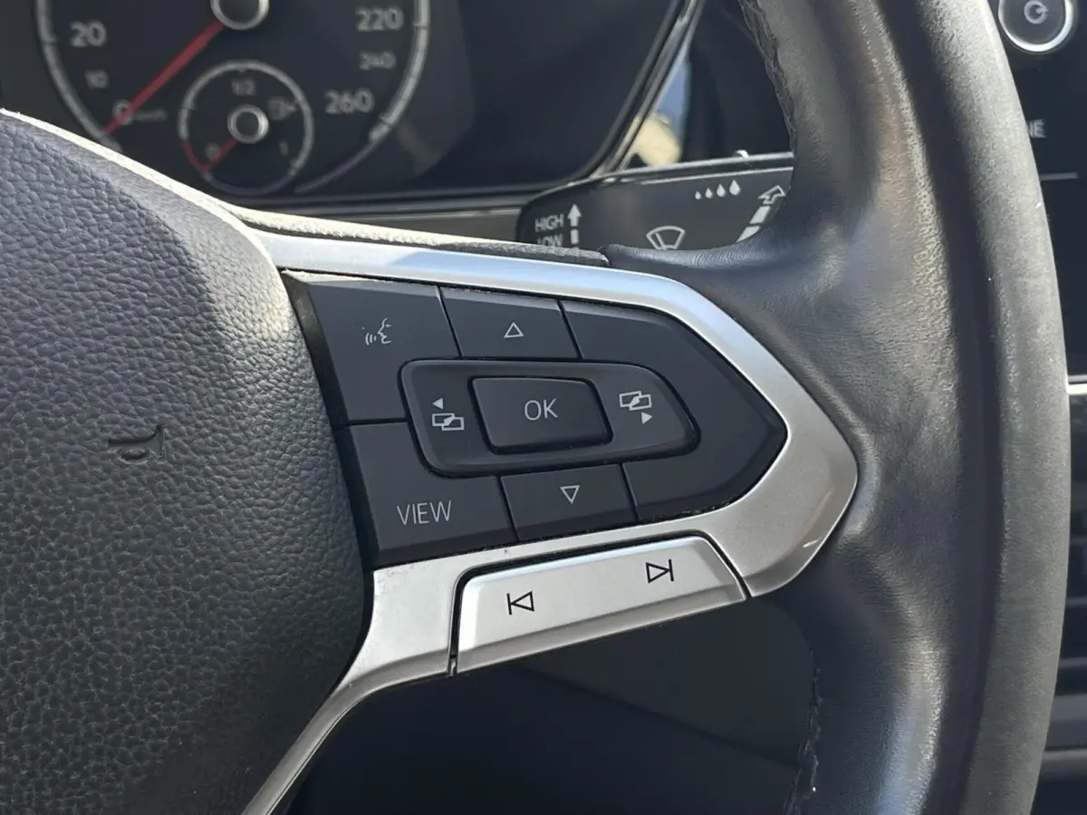 1.0 TSI Life | TREKHAAK | ACHTERUITRIJCAMERA | STOELVERWARMING | ADAPTIEVE CRUISE CONTROL
