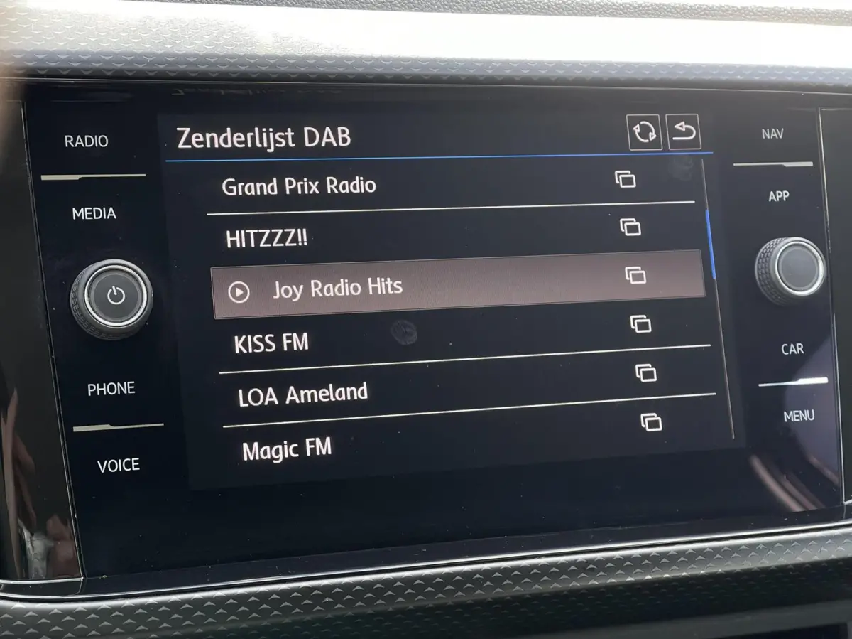 1.0 TSI Life | TREKHAAK | ACHTERUITRIJCAMERA | STOELVERWARMING | ADAPTIEVE CRUISE CONTROL
