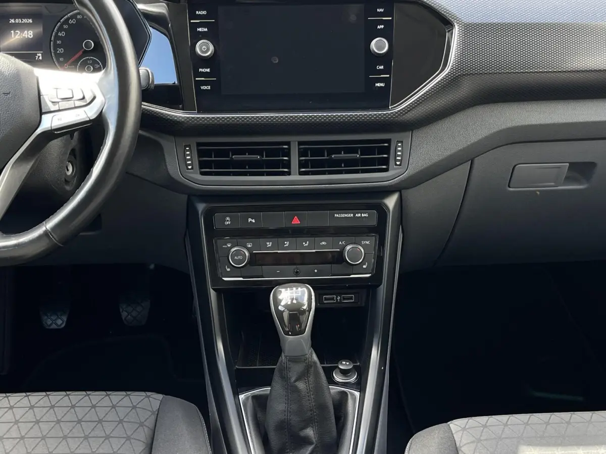 1.0 TSI Life | TREKHAAK | ACHTERUITRIJCAMERA | STOELVERWARMING | ADAPTIEVE CRUISE CONTROL