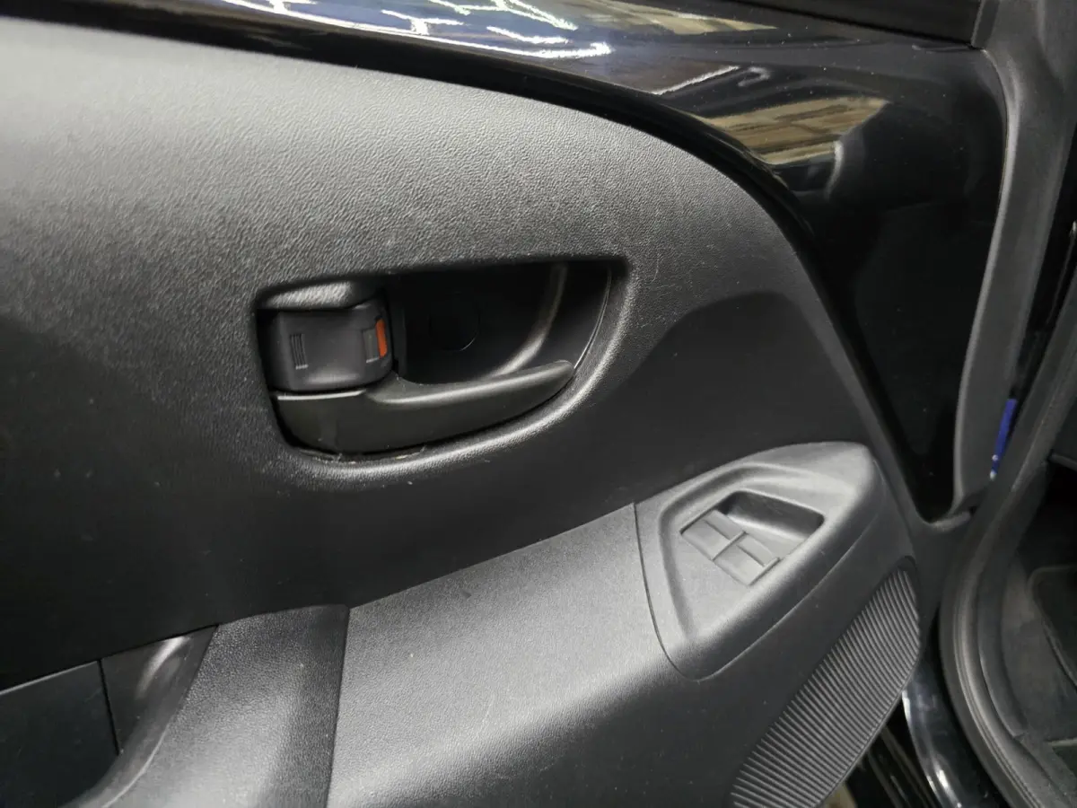 1.0 e-VTi Active Carplay Airconditioning Bluetooth